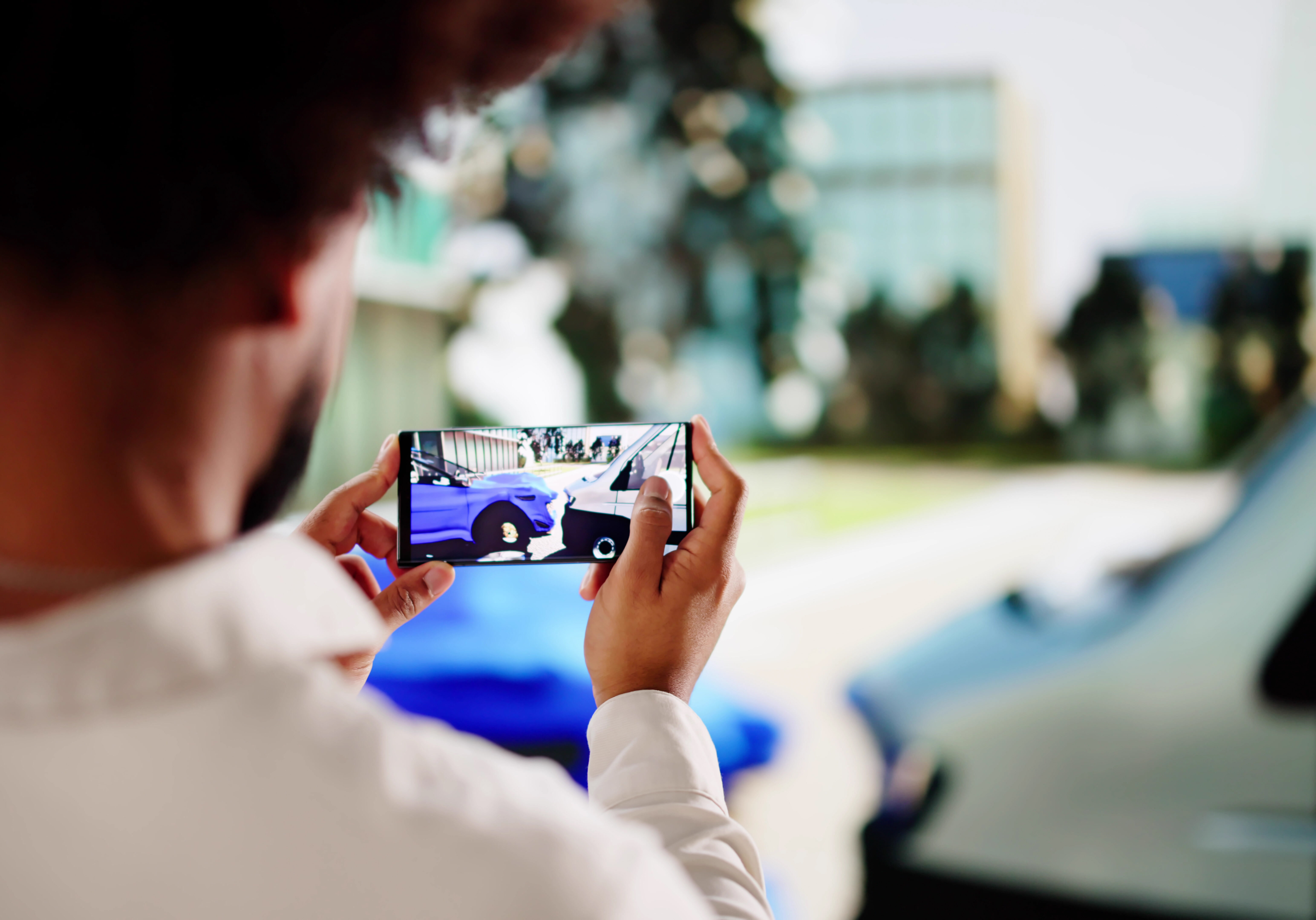 A damage assessment tool designed to help you take photos of your car damage after an accident to get started with an estimate